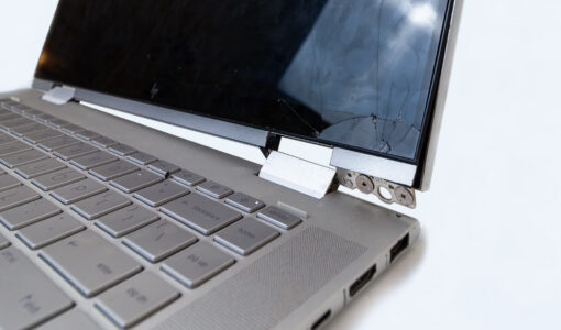 HP Laptop With A Broken Hinge & LCD Screen